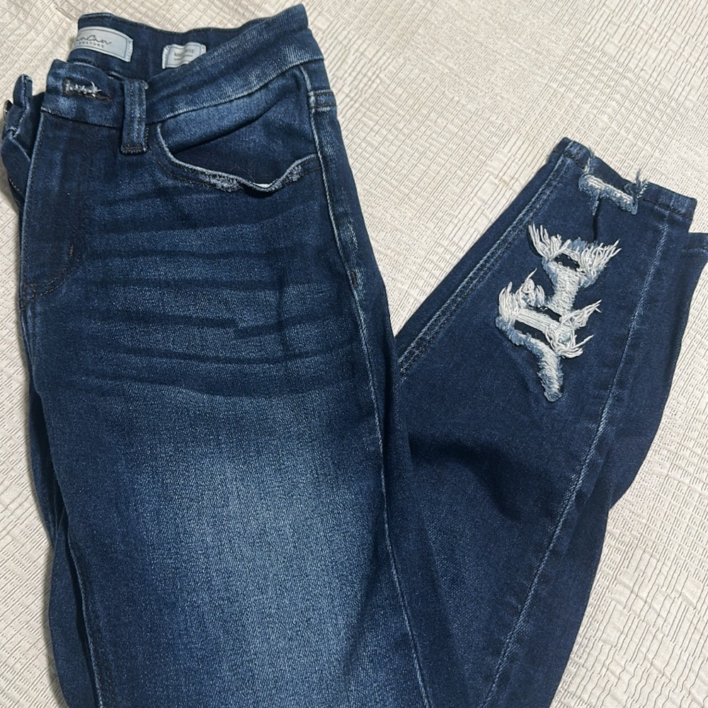 Stylish Blue Distressed Women Jeans